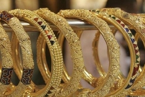 Vàng tăng ngày thứ ba lên 42,28 triệu đồng