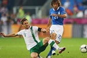 Hạ Ireland 2-0, Italia đoạt vé vào tứ kết