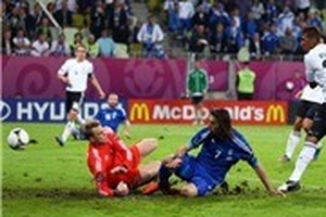 Từ chiến thắng của Đức: Thắng đấy, mà lo đấy...