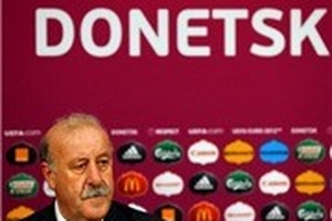 Vicente del Bosque: “BĐN phòng ngự tuyệt vời nhưng TBN may mắn hơn”
