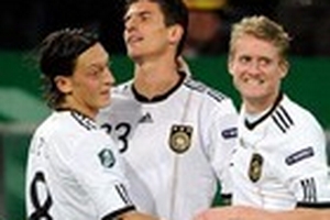 Tuyển Đức có dứt được bóng ma 2006?