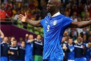 Tây Ban Nha đang run sợ trước Balotelli?