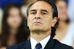 Prandelli đánh giá cao Tây Ban Nha