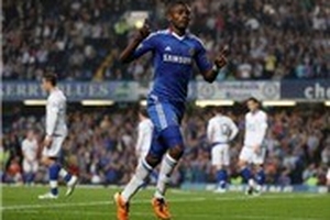 AC Milan muốn lấy Kalou để "đẩy" Robinho đi