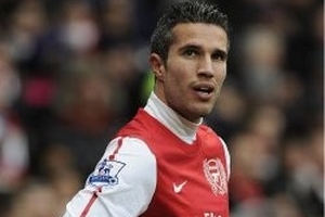 Nóng rồi đây: Barca và PSG đã nhập cuộc chiến vì van Persie