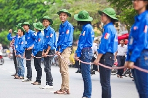 Những "chiến sĩ áo xanh"