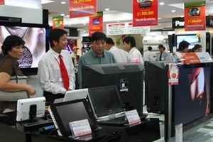 Siêu thị cạnh tranh, giành cả khách với... chợ