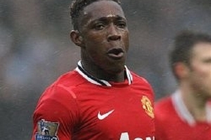 Bất đồng tiền lương, M.U có thể mất tiếp Welbeck