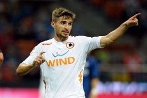 Chi 12 triệu bảng, Liverpool có tân binh đầu tiên