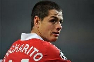 De Gea đọ tài "đánh gót 11m" với Chicharito