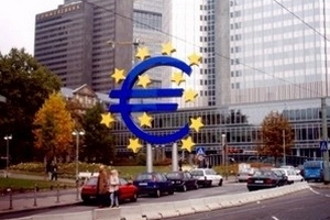 Tín dụng ECB cho ngân hàng Tây Ban Nha tăng vọt