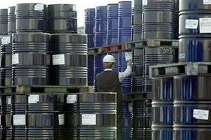 Đồng eurro mạnh lên, thị trường dầu thô "nóng" dần