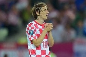 Vụ Modric: Tottenham cho Real Madrid hai sự lựa chọn