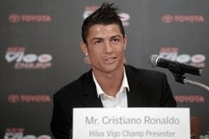 Cristiano Ronaldo ngấm ngầm chê bai Premier League