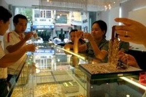 Vàng giảm nhẹ, dao động ở mức 41,77 triệu đồng