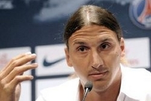 Ibrahimovic lỡ trận gặp Chelsea