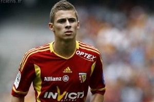 Chelsea sắp có “Hazard em”: Hoa thơm đánh cả cụm