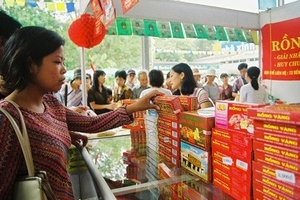 Hàng Việt vẫn thua trên sân nhà