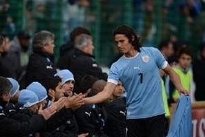 Cavani bị "nắn gân" vì đòi hỏi