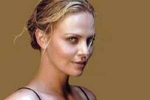 Charlize Theron - vẻ đẹp hoàn hảo nhất nhì Hollywood