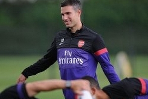 Van Persie muốn 10.1 triệu bảng/năm