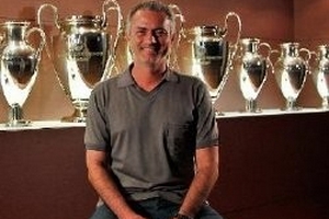 Mourinho nhận giải thưởng sự nghiệp trước mùa giải mới