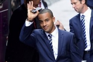 Walcott: Chỉ cần danh hiệu, không cần tiền!