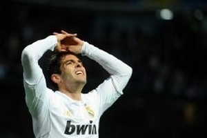 Kaka & Bernabeu không-ngày-mai!