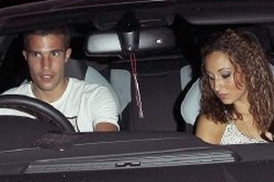 Juventus bị đánh bật khỏi thương vụ Van Persie