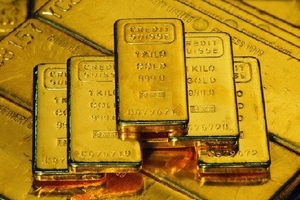 Đầu tuần, vàng hướng đến mốc 43 triệu