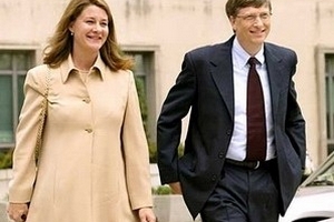 Vợ của Bill Gates không biết iPad có thể… chụp ảnh?