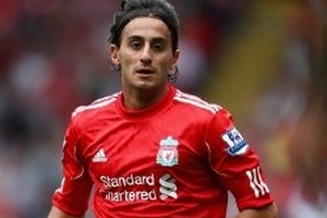 Liverpool cắn răng bán rẻ “hoàng tử” Aquilani