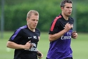 Juve dang tay đón Van Persie với mức lương khủng