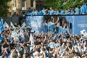 Tiết lộ mức thưởng khổng lồ của Man City ở mùa giải 2011-12