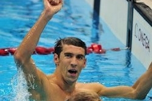 Thừa thắng xông lên, Phelps giành huy chương thứ 21