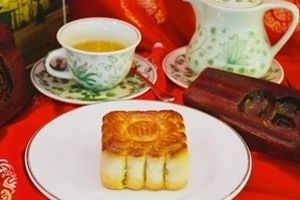 Độc đáo bánh trung thu... "tươi" được làm bằng tay