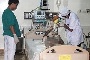 Bình xăng xe máy phát nổ , một người nguy kịch