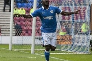 Thi đấu thất vọng, Chelsea quyết mua Moses