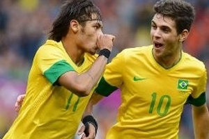 Gia nhập Chelsea, Oscar "kéo" Neymar về Stamford Bridge