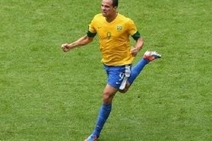 Damiao vượt qua cái bóng của Neymar