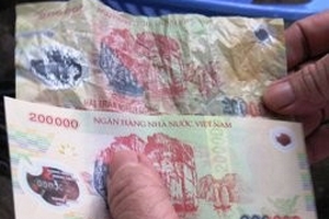 22 triệu đồng nằm bên quốc lộ là tiền giả