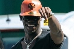 Mancini dọa từ chức nếu Man City bán Balotelli