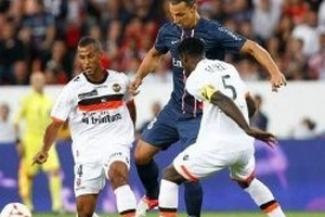 Vòng 1 Ligue 1: Ibrahimovic lập cú đúp, PSG vẫn không thắng