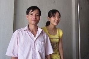 Chuyện tình cảm động của thầy giáo dạy nhạc và cô gái mù