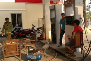 Lập biên bản nhiều cây xăng ngưng bán hàng