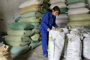 DN thức ăn chăn nuôi “nghẹt thở” vì phí