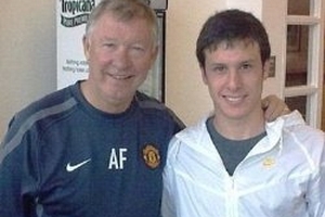 Angelo Henriquez đến Manchester kiểm tra y tế
