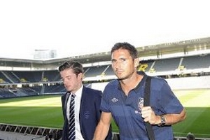 Lampard sẽ đeo băng đội trưởng tuyển Anh ở trận gặp Italia