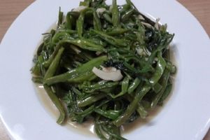 Rau muống xào chao