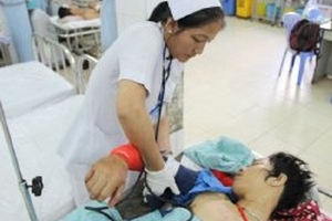 Hai công nhân bị truy sát đẫm máu giữa đêm